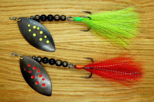 PW baits. Błystka obrotowa long 4 w wersji black